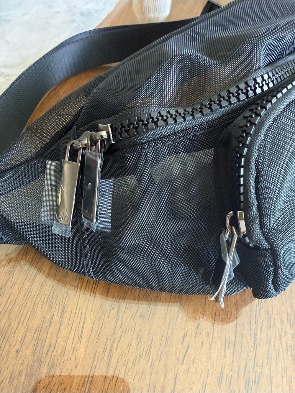 ALO Yoga Black Belt Bag with 2 Front Zip Pocket - Picture 3 of 5